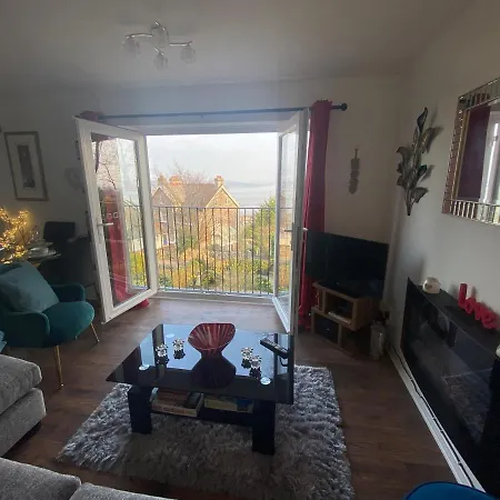 아파트 Sandyviews *