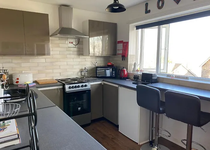 Sandyviews * Grange-over-Sands