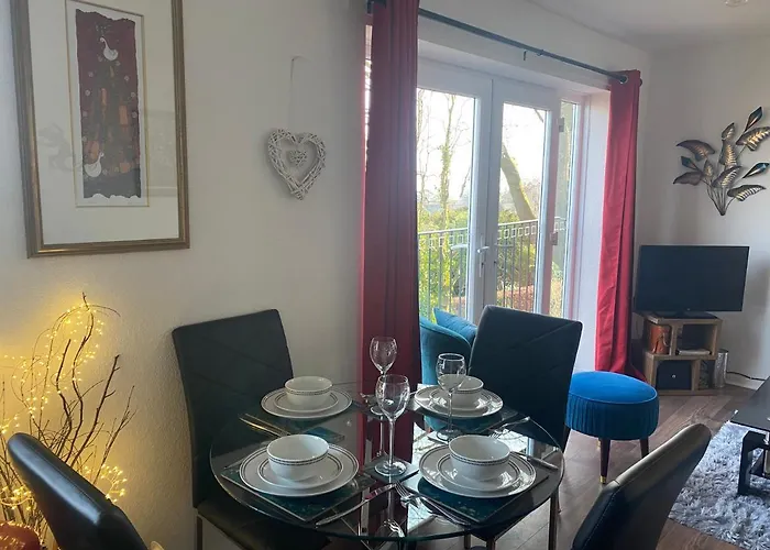 Sandyviews * Grange-over-Sands